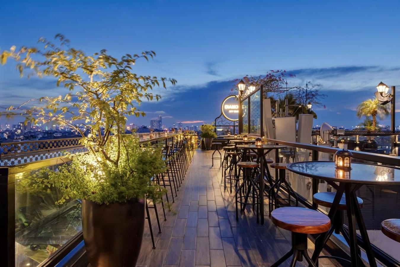 La Mejor Hotel & Sky Bar 河内 外观 照片